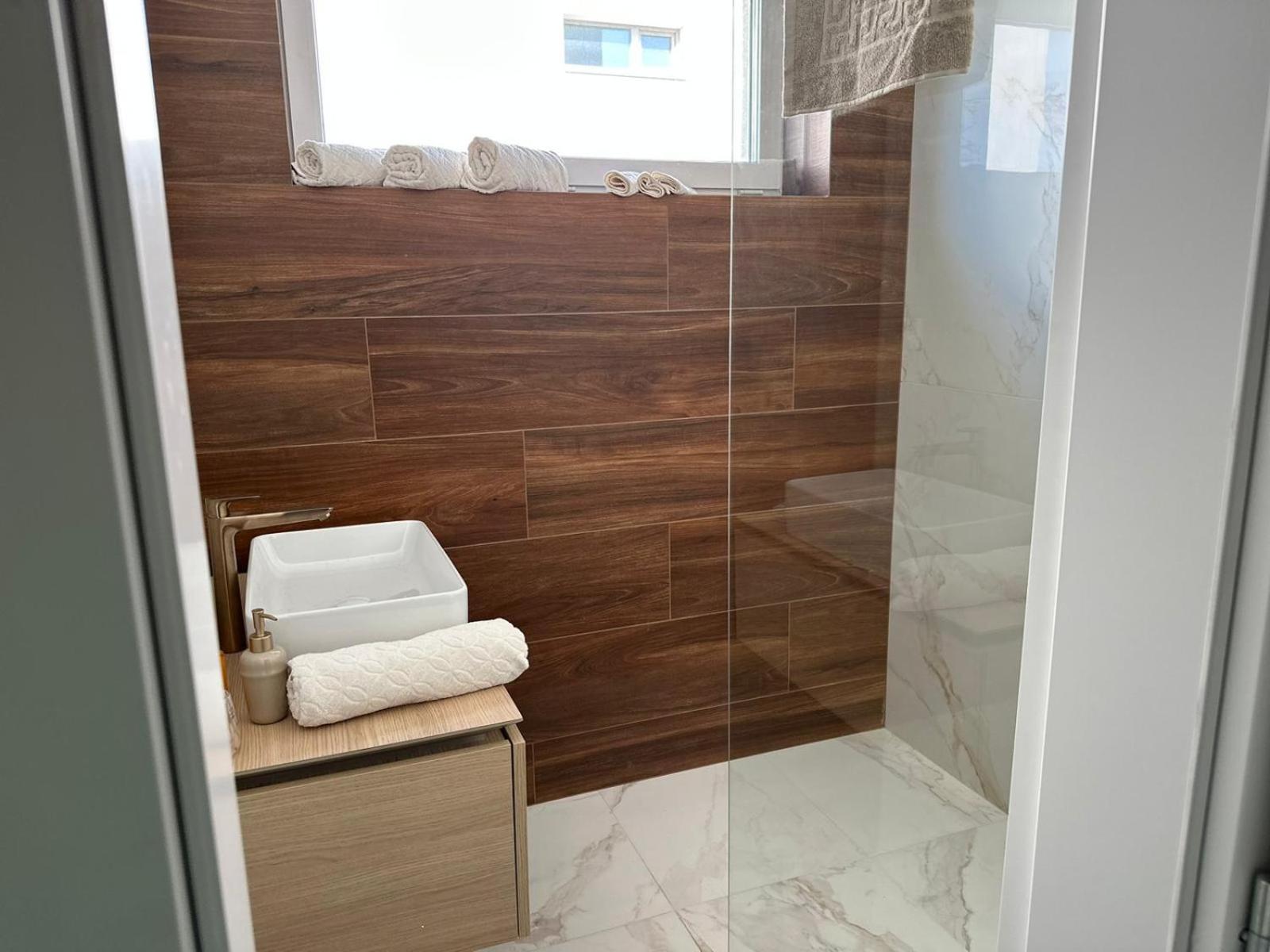Luxury Apartment - Astro Dunajská Streda 外观 照片